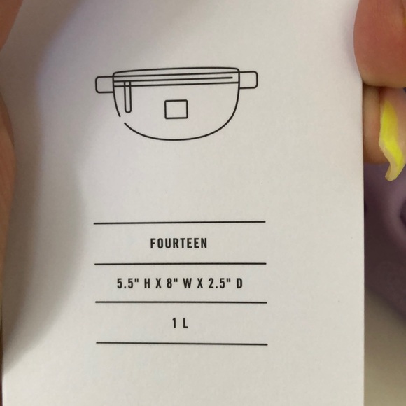 Herschel purple belt bag fanny pack NWT! - Picture 2 of 3